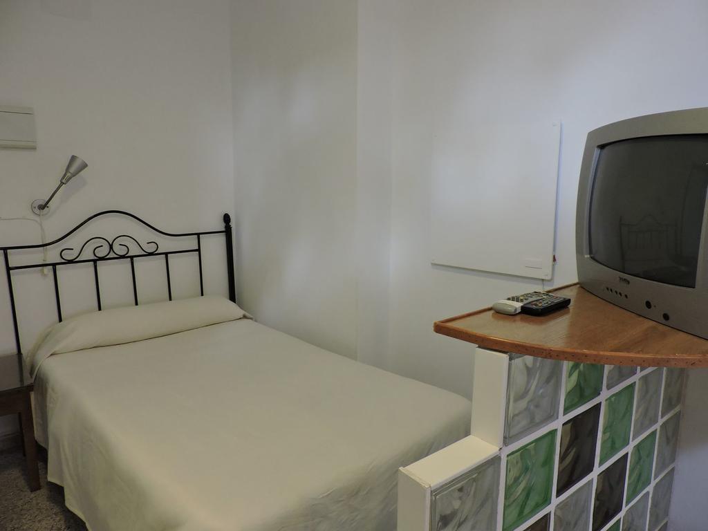 Hospedaje Lisboa Algeciras Room photo